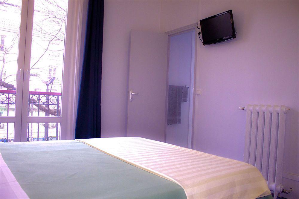 Hotel Bien-Etre Paris Bagian luar foto